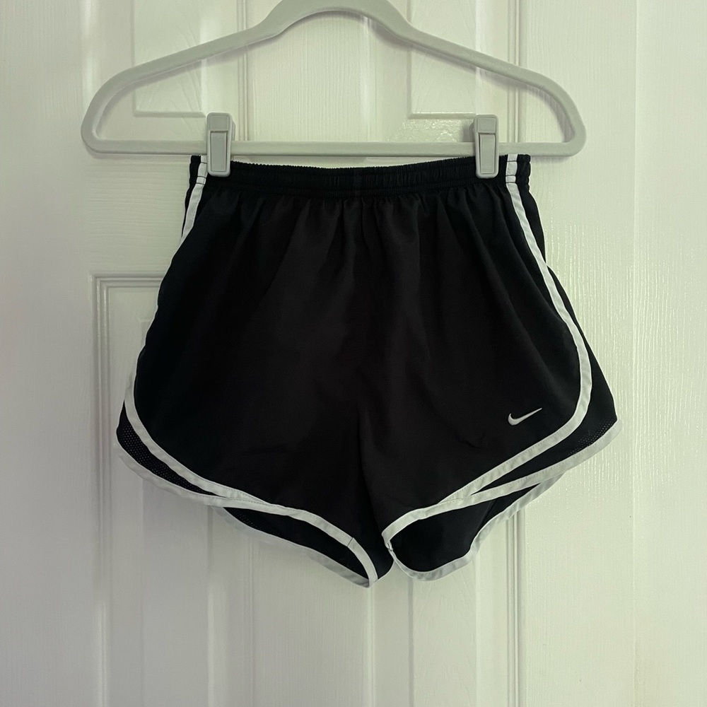 Nike women’s running shorts